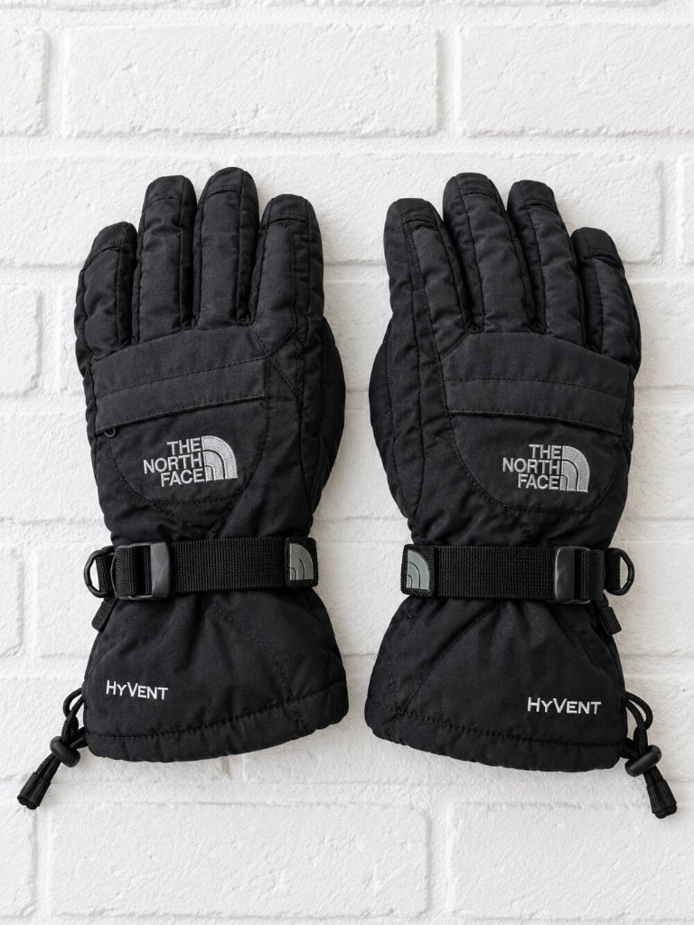 North Face kids black gloves EUC